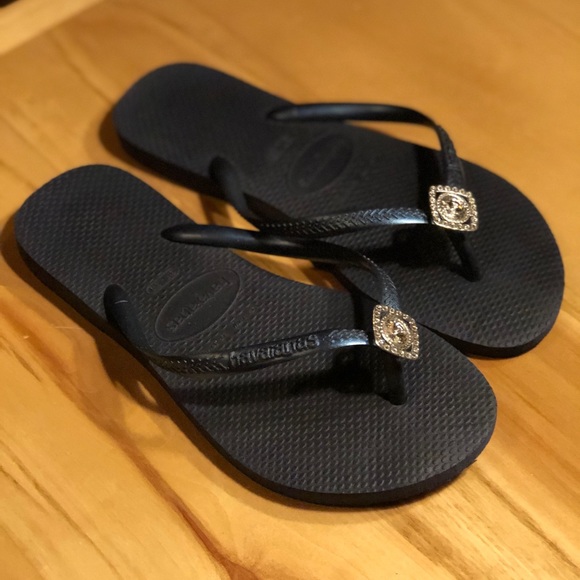 do havaianas run small